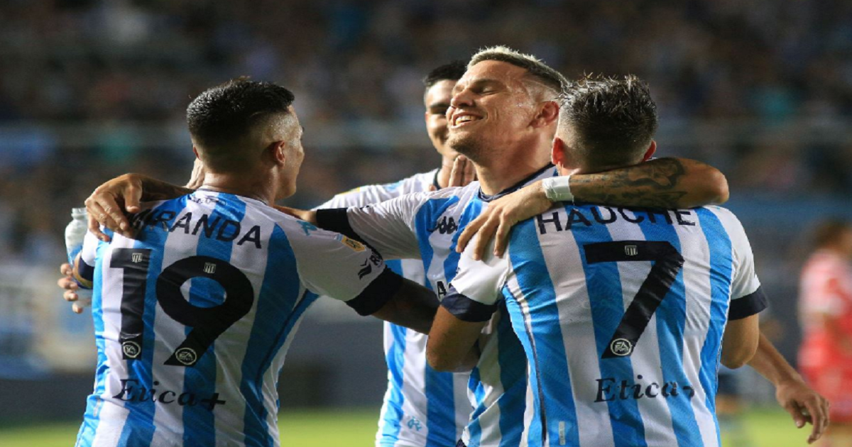 Copa de la liga Profesional: Racing goleó a Argentinos
