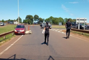 Garupa encontraron a un hombre sin vida en su auto