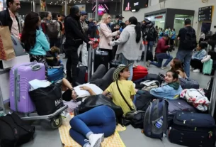 Viva Air dejó 150 argentinos varados