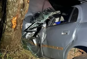 Un conductor falleció y su acompañante está grave luego de sufrir un despiste en San Vicente
