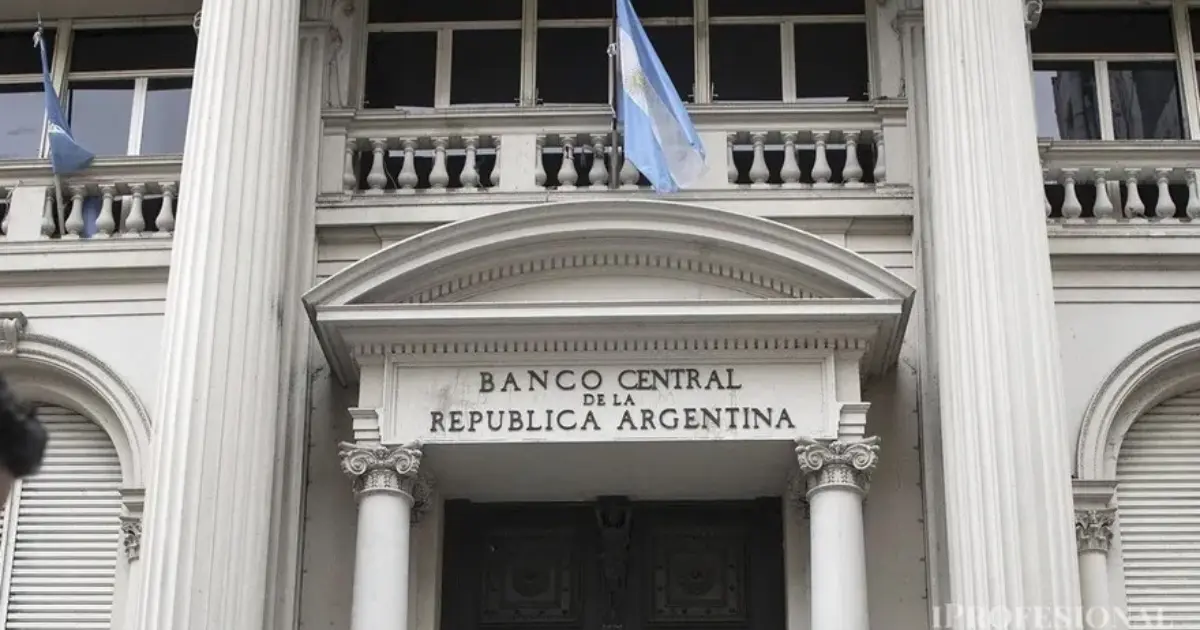 El Banco Central bajó a 110% la tasa de interés de los plazos fijos El Banco Central bajó a 110% la tasa de interés de los plazos fijos